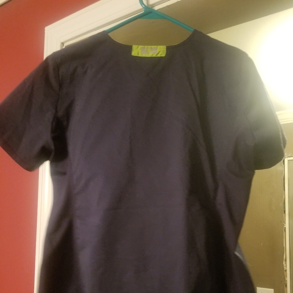 Med couture scrub set size small